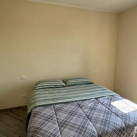 Apartment Edi 2 *
